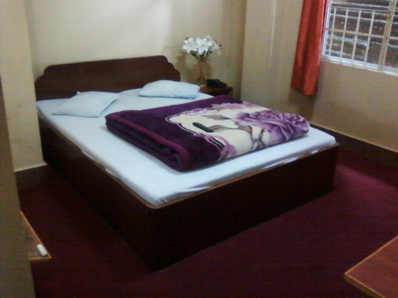 Hotel Pradhan Residency Гангток Экстерьер фото